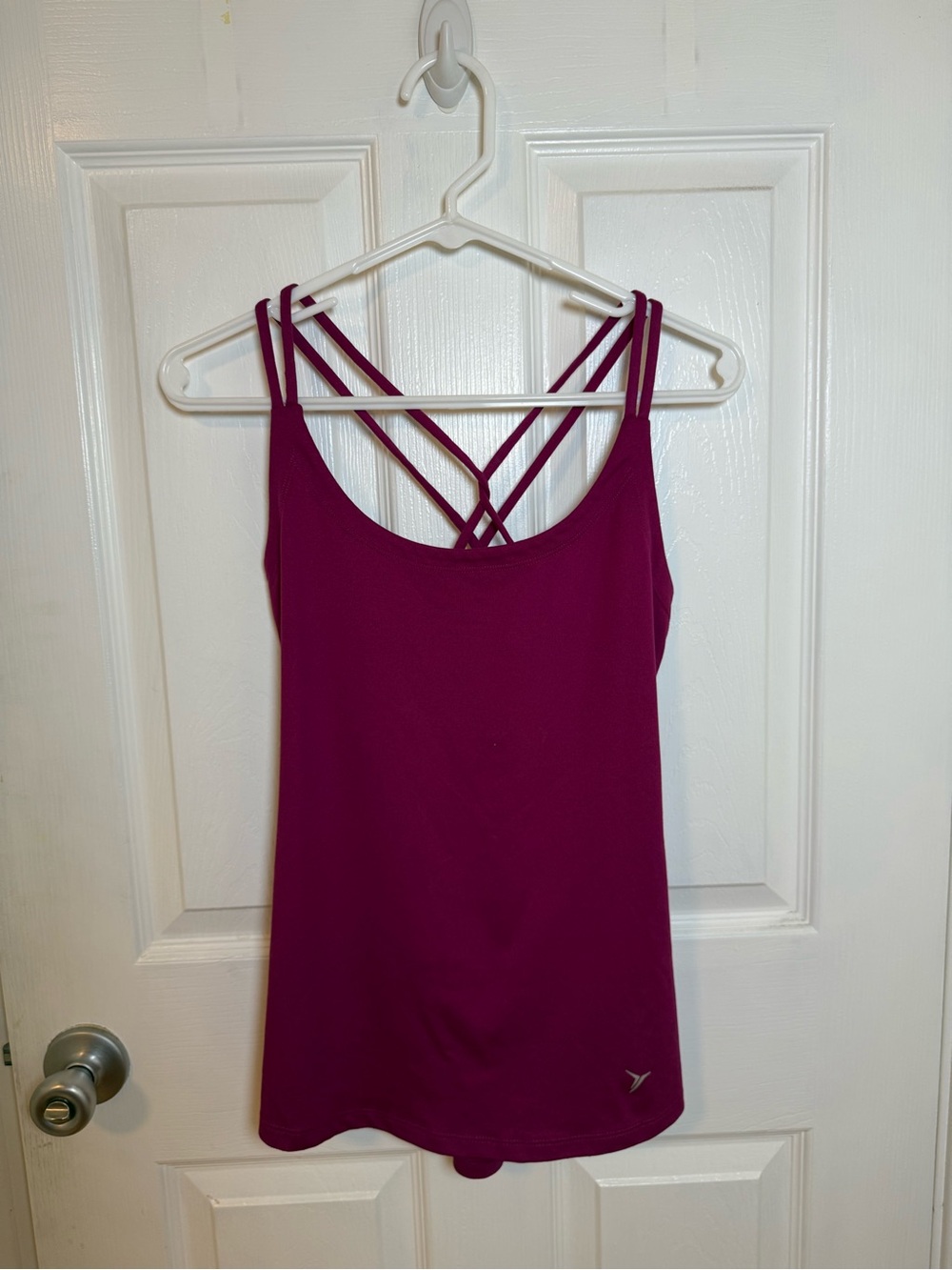 Old Navy Magenta Strappy Women’s Tank Top